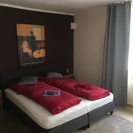 Zur Alten Gaertnerei *